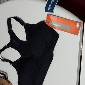 New Balance nwt sports bra
